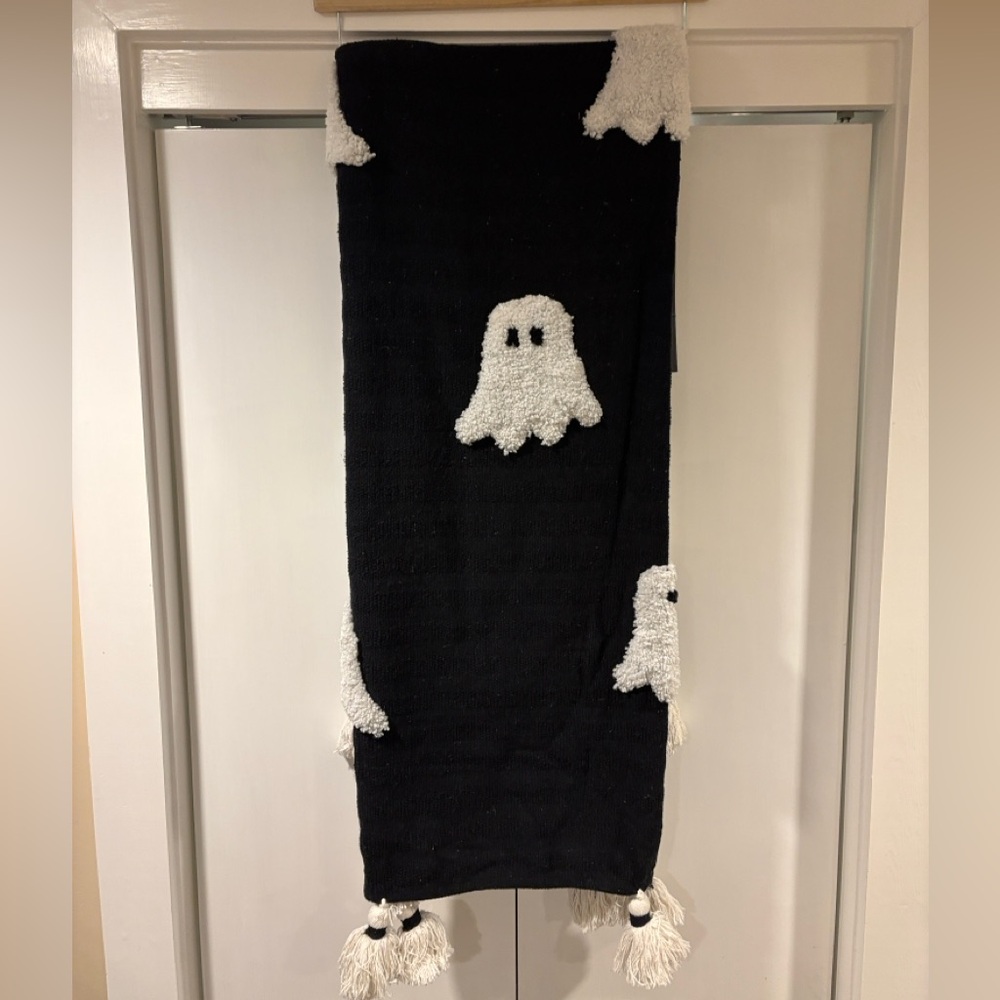 Rachel Zoe Tufted Ghosts Halloween Throw Blanket w/ Tassels Black NWT